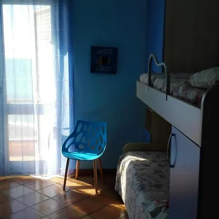 Casa Con Terrazzo E Scala Diretta Sul Mare Apartment *